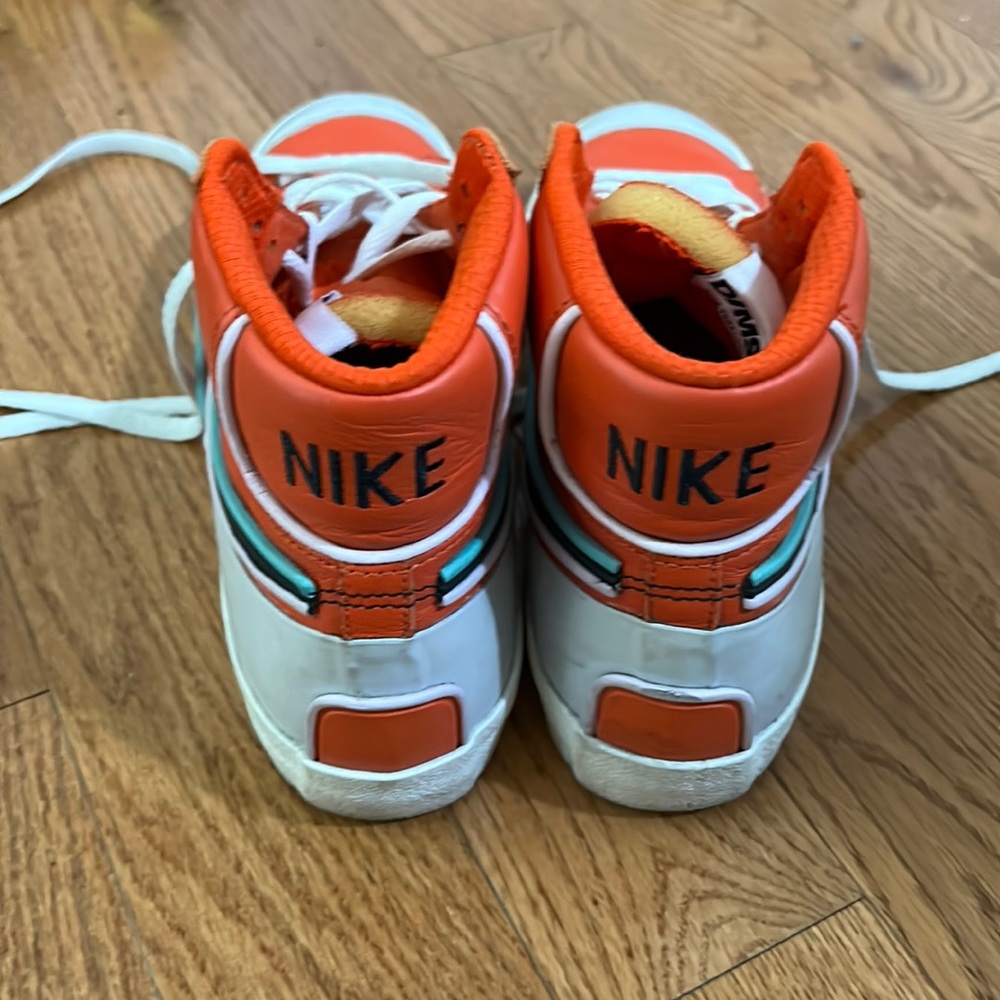 Nike Blazer Mid Sneakers